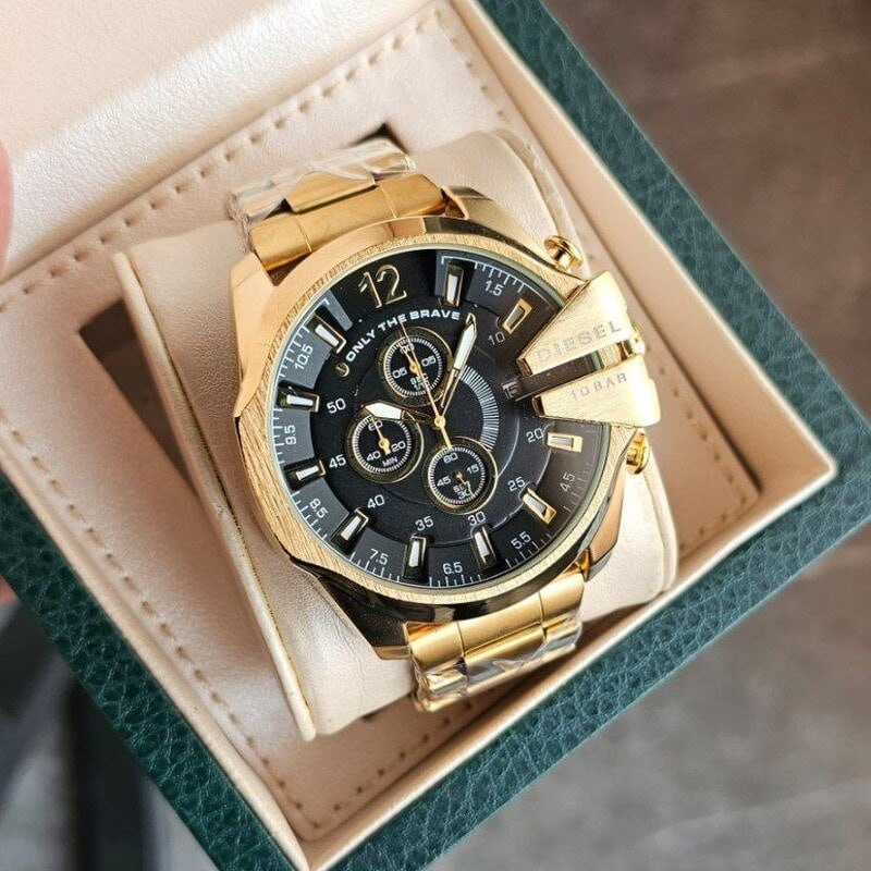 ساعت مچی DIESEL مردانه طلایی صفحه مشکی مدل U700